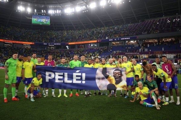Hadiah dan Gestur Manis dari Pemain Brasil untuk Pele