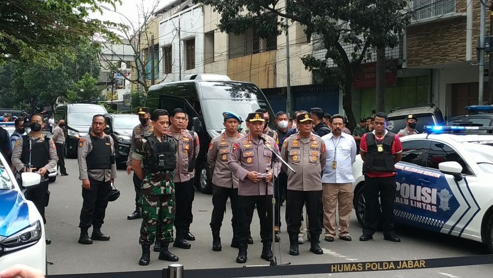 Tim Antiteror Geledah Rumah di Bandung, Ada Apa?