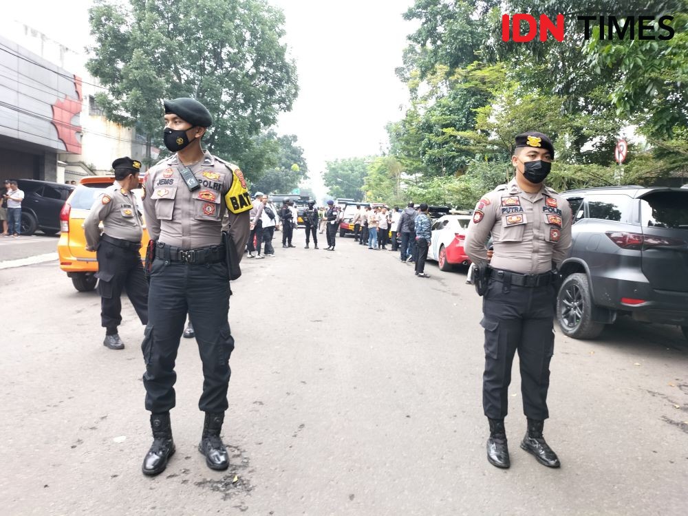 Istri Menangis, Pelaku Bom Bunuh Diri Mengaku Cari Kerja di Bandung