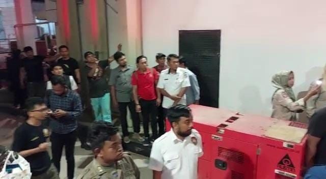 Petugas Jaringan Tewas Tersengat Listrik di Balaikota Makassar