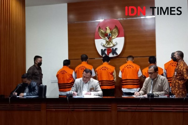 Bupati Bangkalan Pasang Tarif dalam Kasus Suap Lelang Jabatan