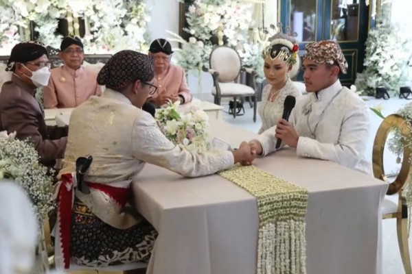 Anggota Kabinet Jadi Saksi Nikah Kaesang Dan Erina