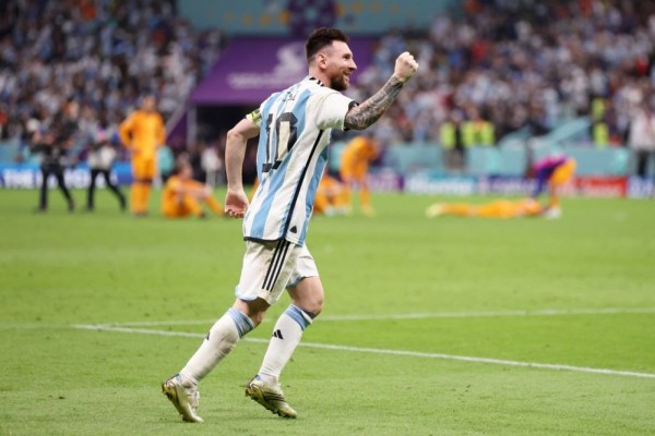 Tribute Messi untuk Maradona Usai Argentina ke Semifinal Piala Dunia