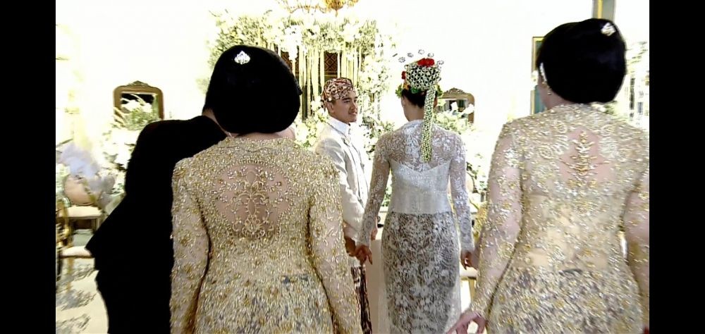 10 Momen Unik di Akad Nikah Kaesang-Erina, Mahar Rp300 ribu dan Emas