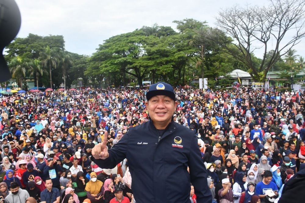 Ribuan Kader NasDem Sulsel Terbang ke Jakarta dengan Biaya Sendiri