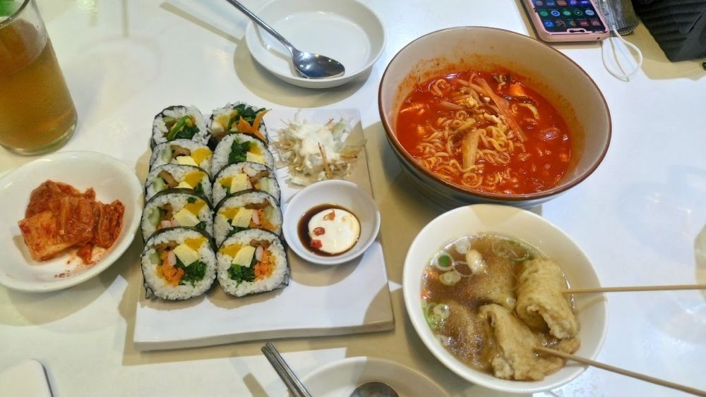 6 Tempat Makan Korea di Depok, Merapat Yuk!