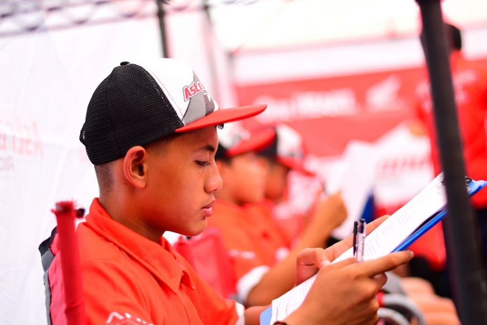 Seri Pamungkas, Astra Honda Racing School Mantapkan Bekal 16 Pebalap