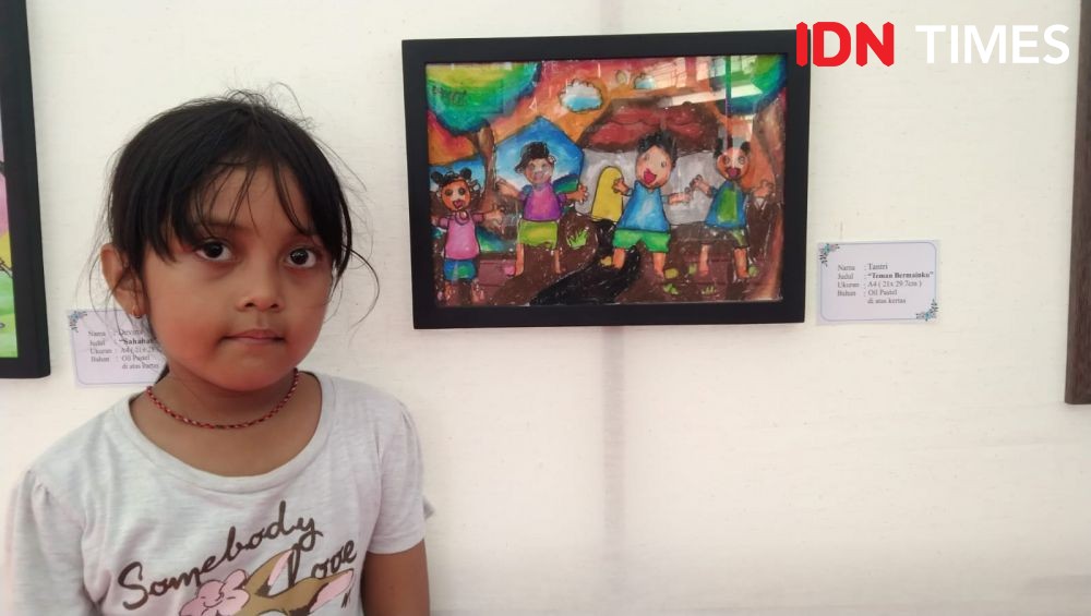 Potret Sedih Lukisan Karya Anak di Bali Tentang Kekerasan