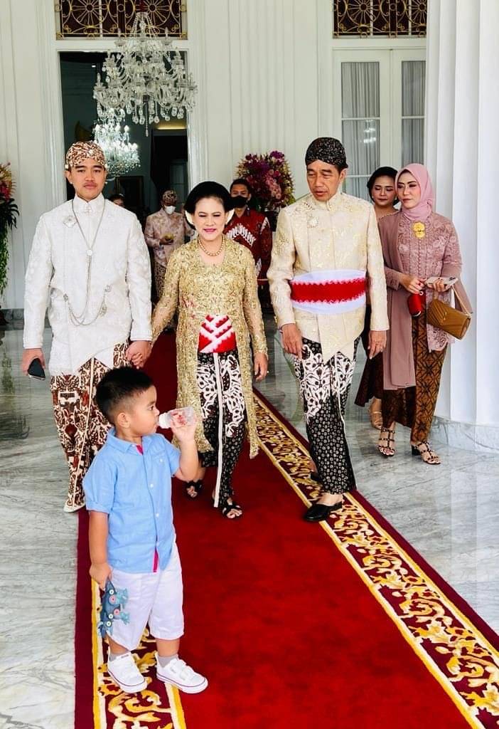 6 Baju Iriana Jokowi Dari Awal Prosesi Nikah Kaesang