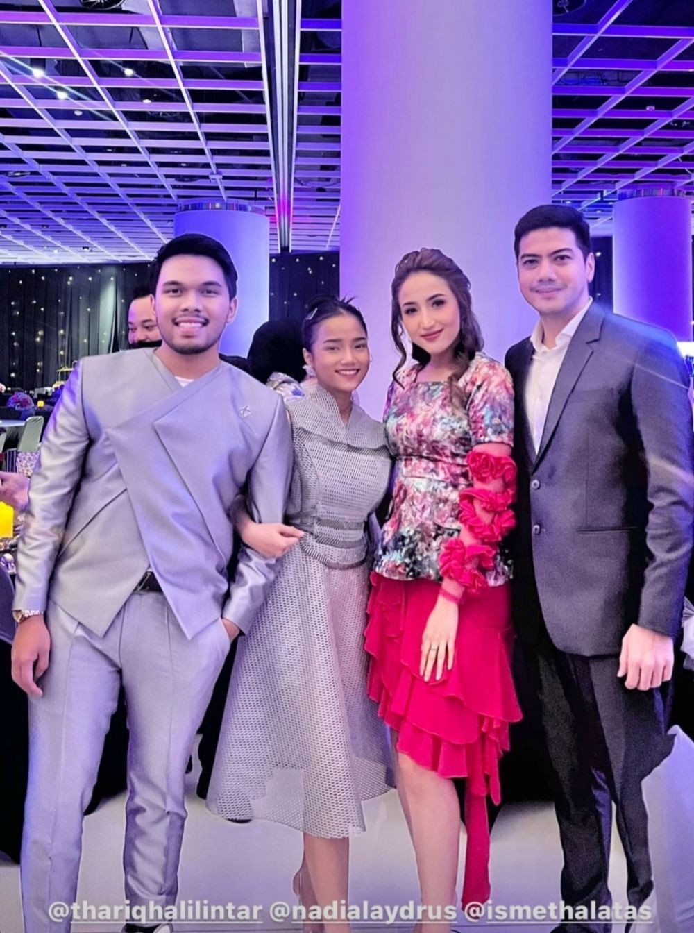 10 Pertarungan Gaya Artis untuk Menghadiri Ulang Tahun MS Glow, Pleno Glam!