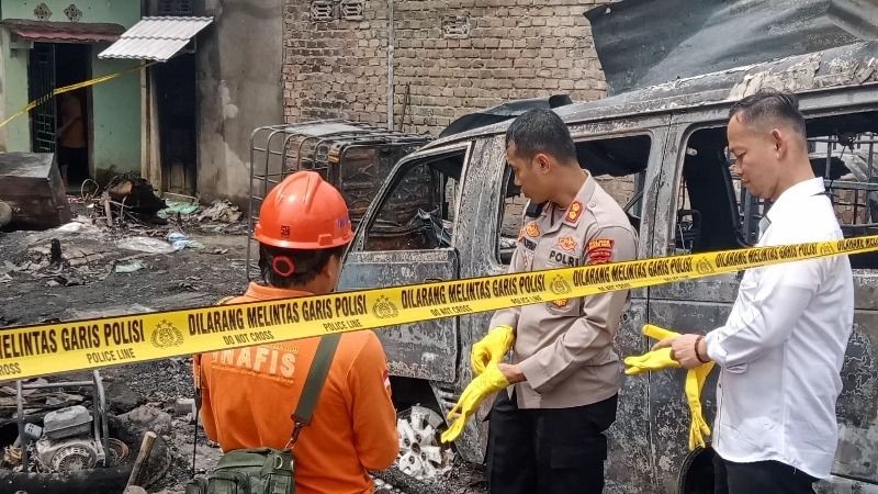 Kapolda Sumsel Copot Kapolsek Gunung Megang buntut Gudang BBM Meledak