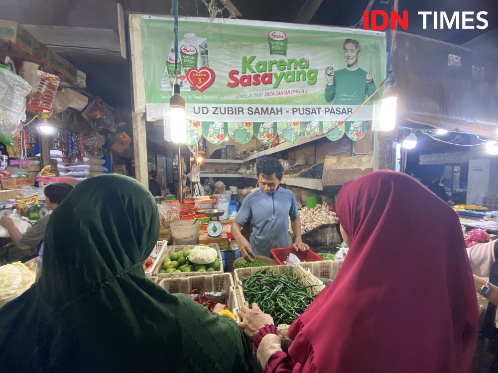 Jelang Nataru Harga Sayur Naik di Pusat Pasar Medan, Cek Harganya