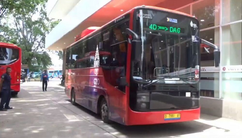 Pemkot Bandung Uji Coba Penggunaan Delapan Bus Listrik