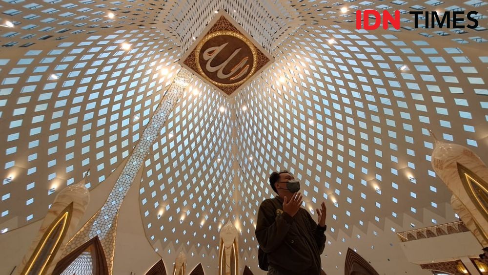 Masjid Raya Al Jabbar Sediakan 4.000 Paket Takjil Selama Ramadan 