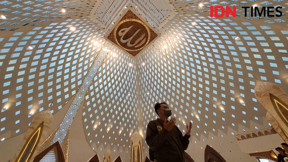 Libatkan ASN, Ridwan Kamil Gelar Operasi Semut di Masjid Al Jabbar