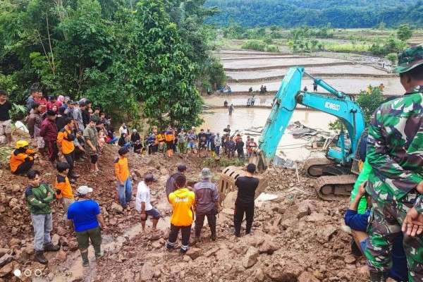 Korban Terakhir Tertimbun Longsor Di Gowa Ditemukan