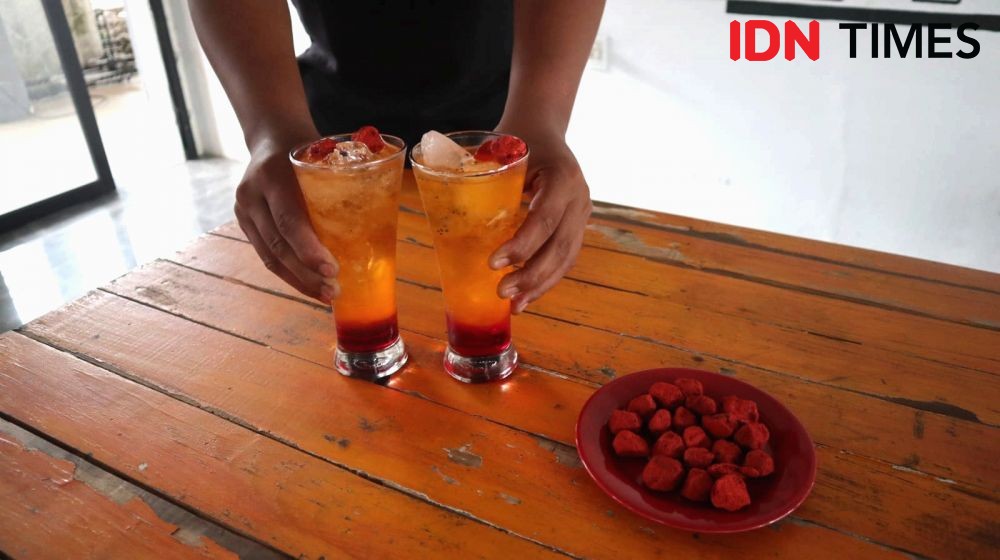 Cerita Anak Putus Sekolah Ciptakan Minuman Asam Somboy di Medan