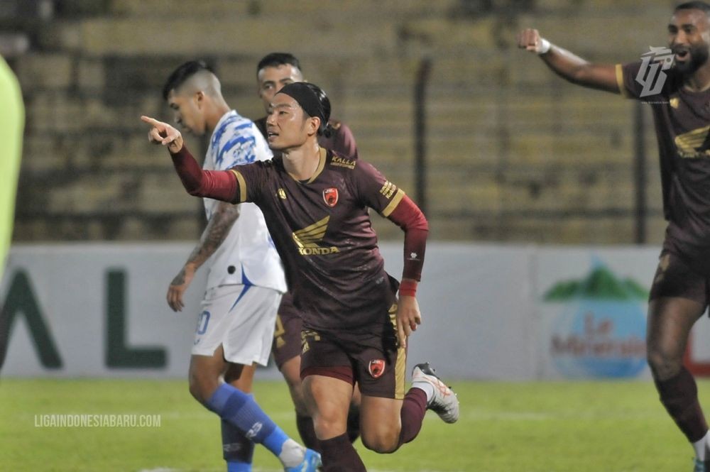 Atmosfer Suporter jadi Alasan Kenzo Nambu Bertahan di PSM Makassar