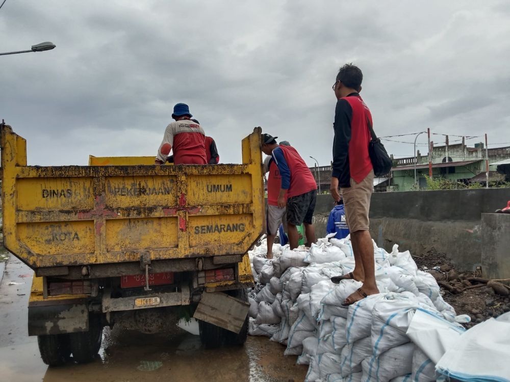 Banjir di Titik Kritis di Semarang Mulai Surut, Begini Penanganannya