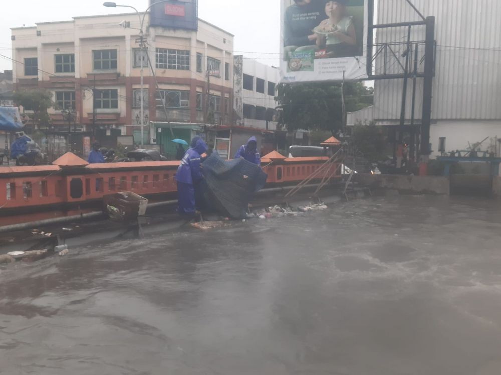 Banjir yang Terjadi di 33 Ruas Jalan Samarinda 