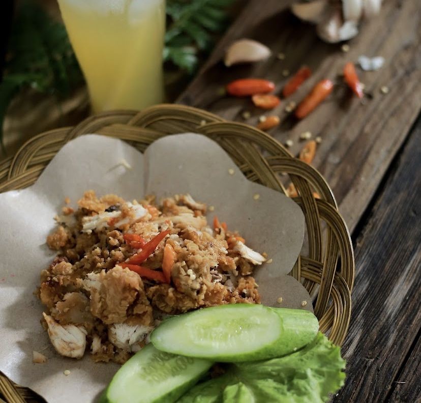 Rekomendasi 5 Ayam Geprek Enak di Bandar Lampung, Nampol Pedasnya!