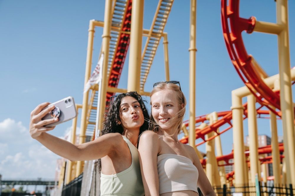 7 kegunaan pop socket handphone yang mungkin belum kamu ketahui