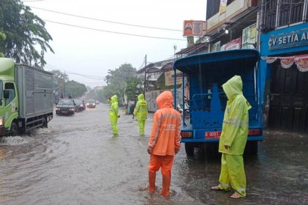 Percepat Banjir Surut, Seluruh Pompa Di Jakut Bekerja