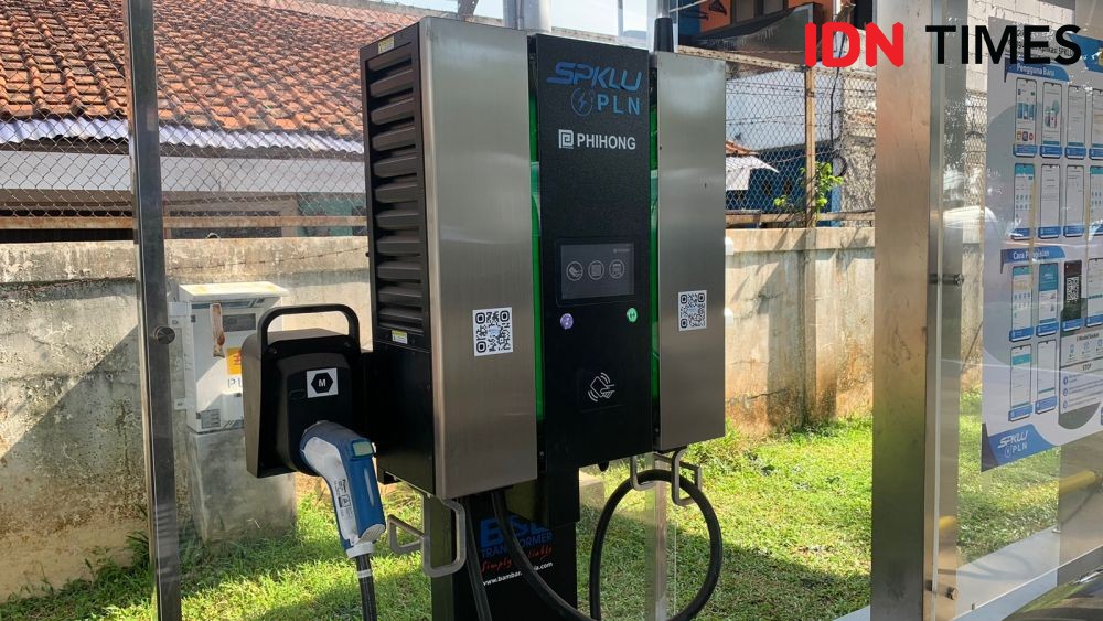 5 Langkah Mengecas Mobil Listrik Di SPKLU PLN