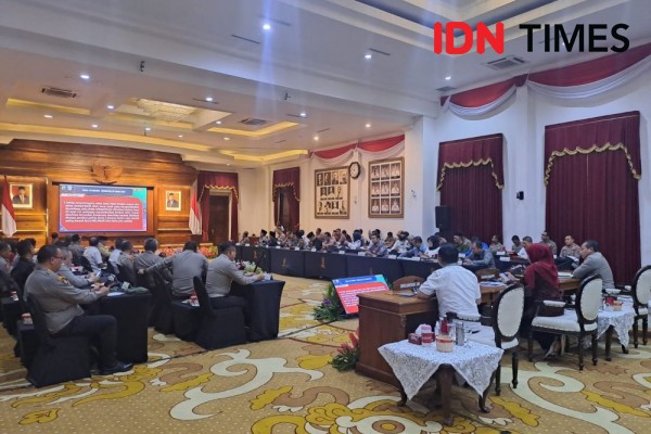 Membahas Nyawa di Perlintasan Kereta Api Tanpa Palang Pintu