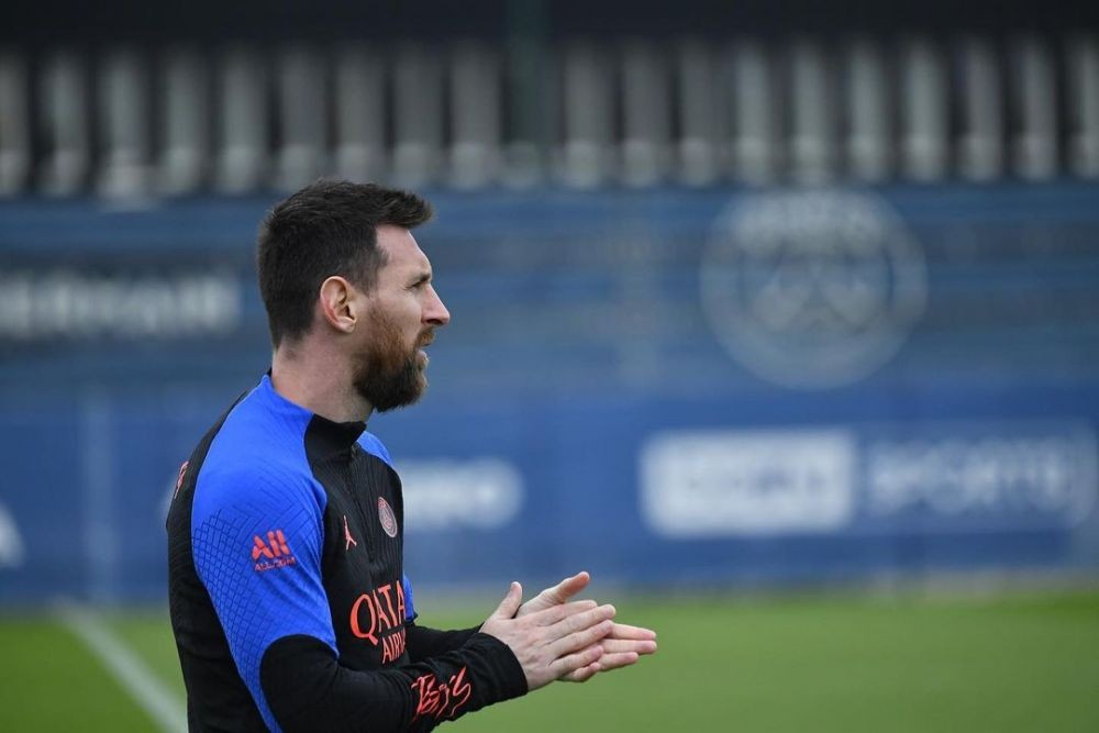 Lionel Messi Tiba di Paris Disambut Pagar Betis Punggawa PSG