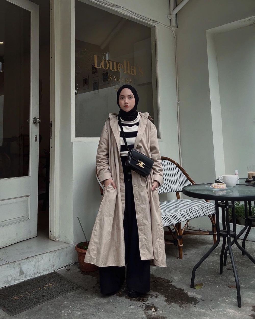 9 OOTD Fashion Hijab Aesthetic ala Cewek Bumi, Cool Abis!