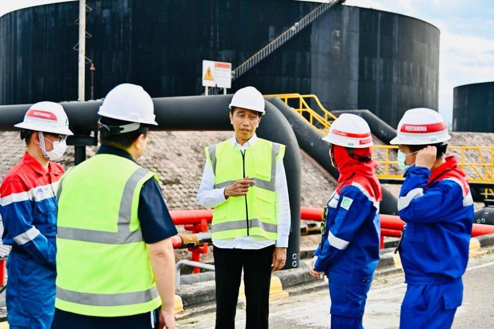 Jokowi Dorong Pertamina Produksi Minyak 400 Ribu Barel