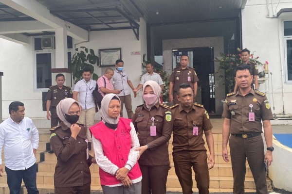 Direktur Anak Usaha PTPN 7 Pakai Uang Perusahaan Rp5,7 M Main Saham