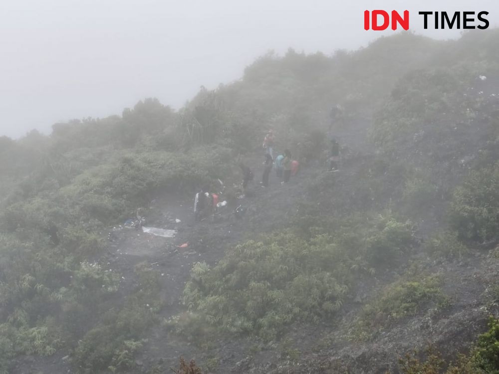 Gunung Marapi Sudah Steril, 164 Pendaki Dipaksa Turun  