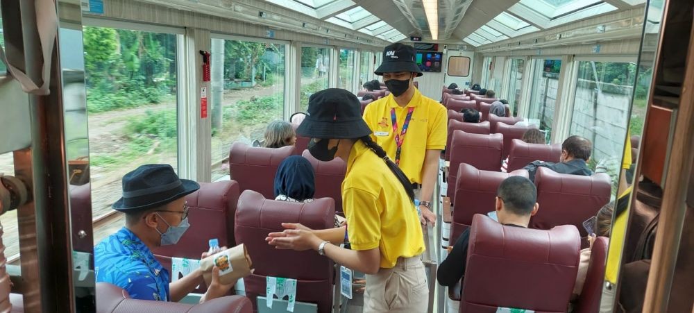 Belum Lama Beroperasi, Kereta Panoramic Disetop Sementara