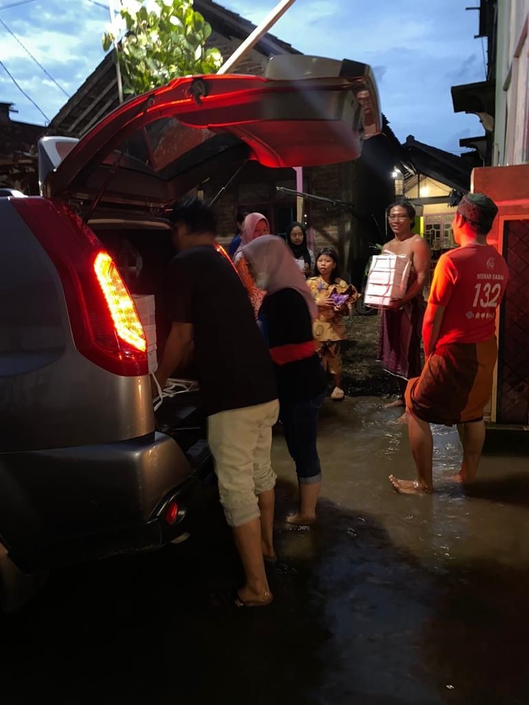 BRI Peduli Salurkan Bantuan ke Warga Terdampak Banjir Semarang-Demak