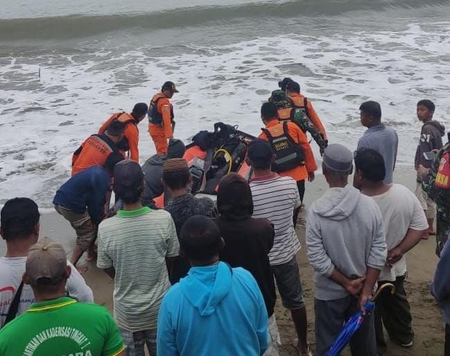 Cuaca Buruk Melanda Sulawesi Utara, Seorang Anak Hilang Terseret Ombak