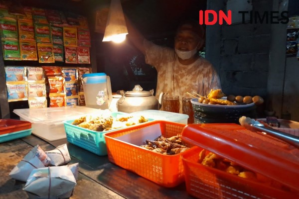 5 Serba-serbi Nasi Kucing, Makanan Penyelamat Kantong di Akhir Bulan