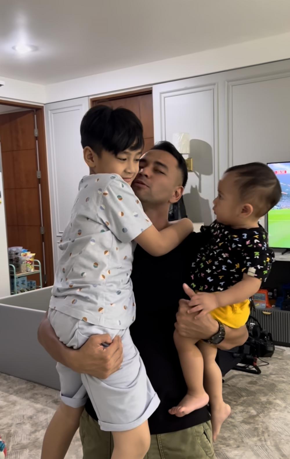 10 Momen Rayyanza 'Cipung' Cemburu Lihat Raffi Dan Rafathar