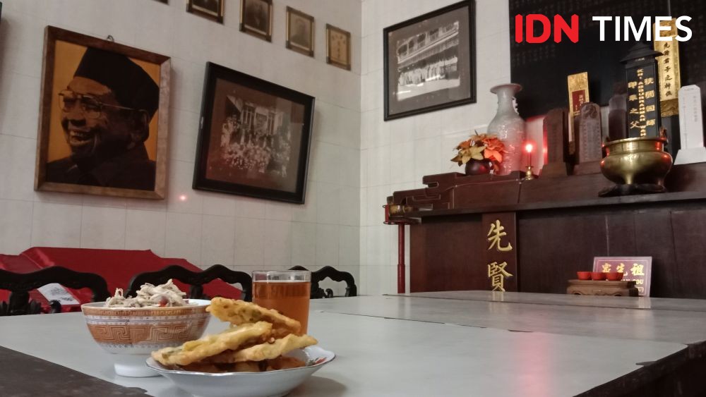 Jelang Imlek, Begini Penampakan Sesaji untuk Altar Gus Dur di Pecinan Semarang
