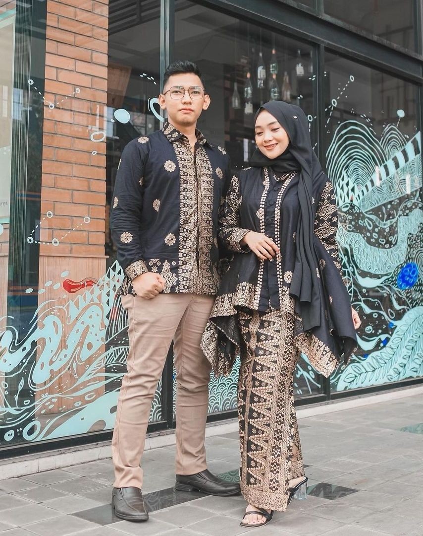 10 Gaya OOTD Kondangan Hijab Nida Fahriyyah, Stunning Banget