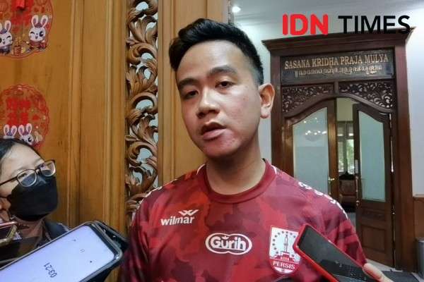 Gibran Dan Bobby Politisi Tervokal Versi Indonesia Indikator