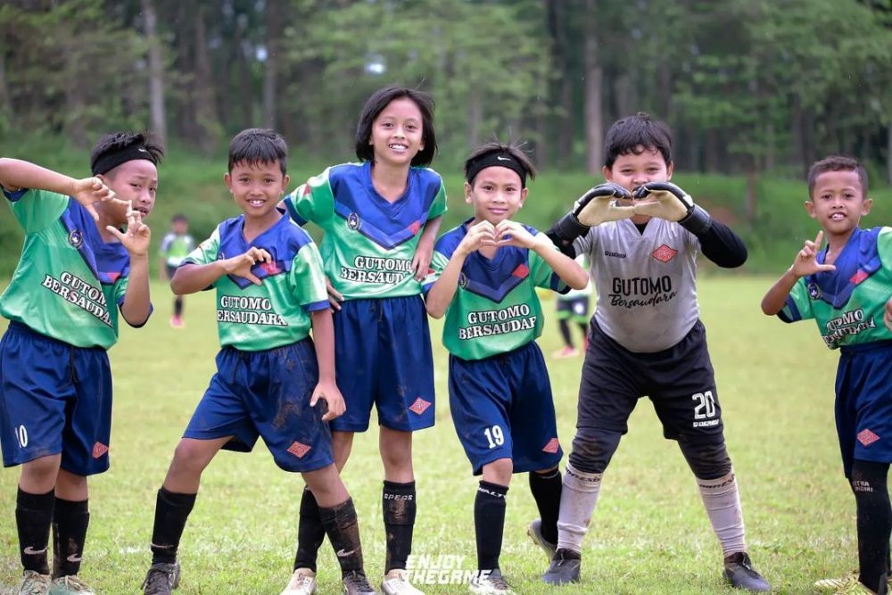 Kisah Sekolah Sepak Bola Semarang Rela Urunan Swadaya Biar jadi Pemain