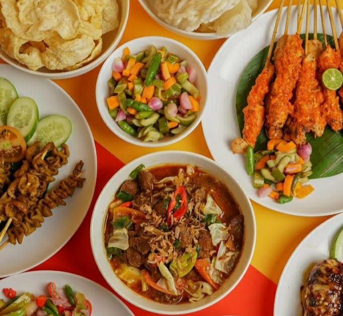 Bang Sate Bang, Tempat Makan Hadirkan 17 Varian Sate Nusantara