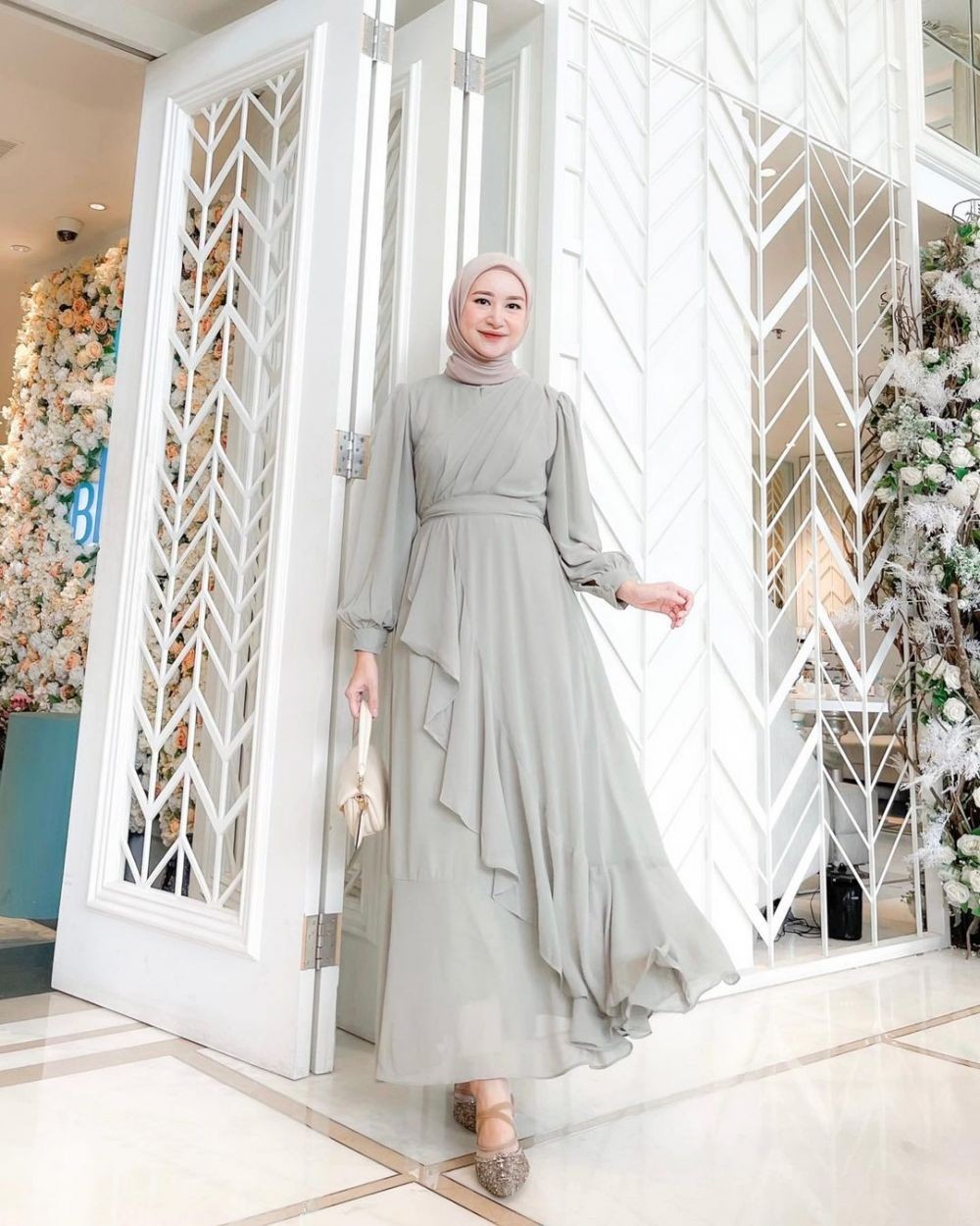 9 Dress Hijab Simple Kekinian Untuk Kondangan, Anti Ribet