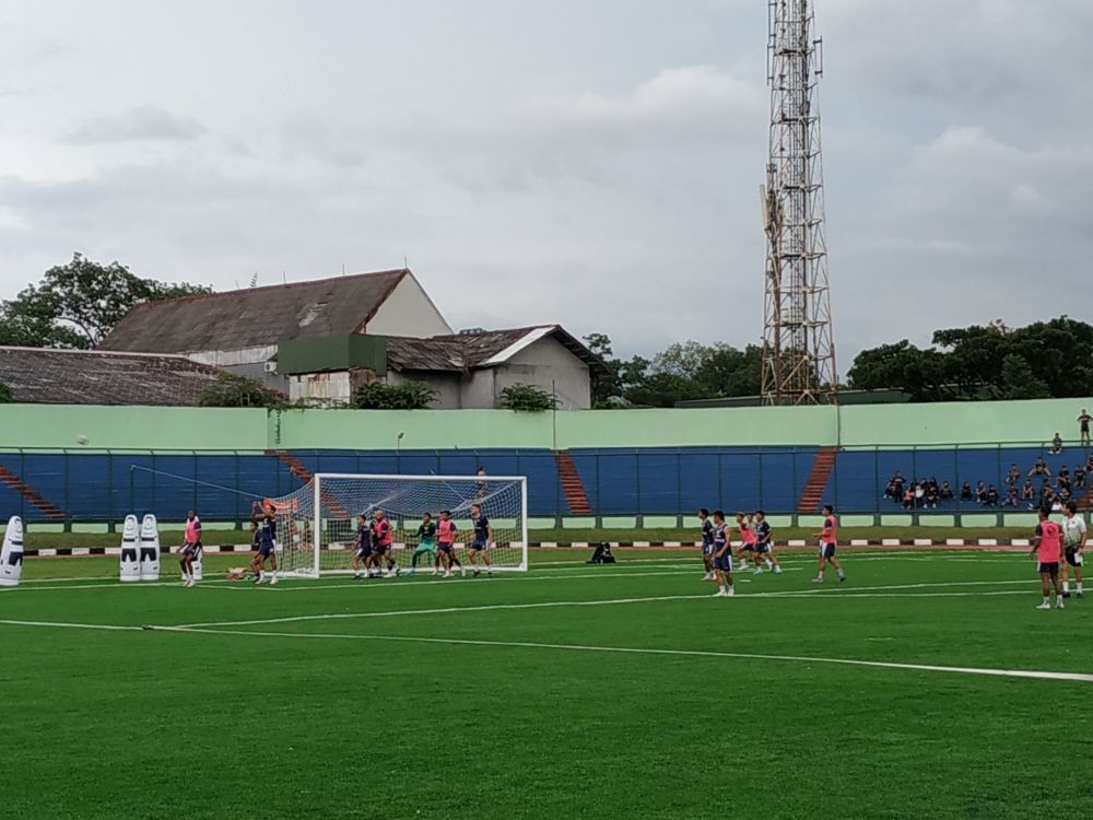 Absen Tiga Pekan, Febri Hariyadi Siap Terjun Lawan Borneo FC