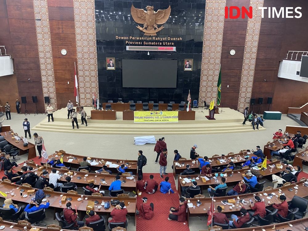 Pengamat Politik Ragukan Hasil Survei LSI Denny JA di Sumut