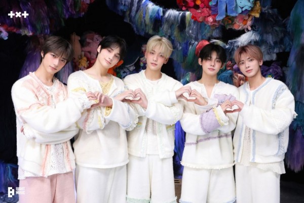 MV TXT Sugar Rush Ride Diduga Disyuting di Bali, Ini Faktanya!