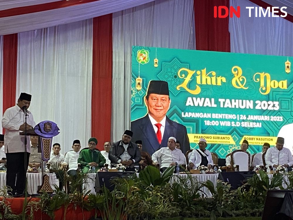 Kala Menhan Prabowo Berbalas Pantun saat Acara Zikir di Medan