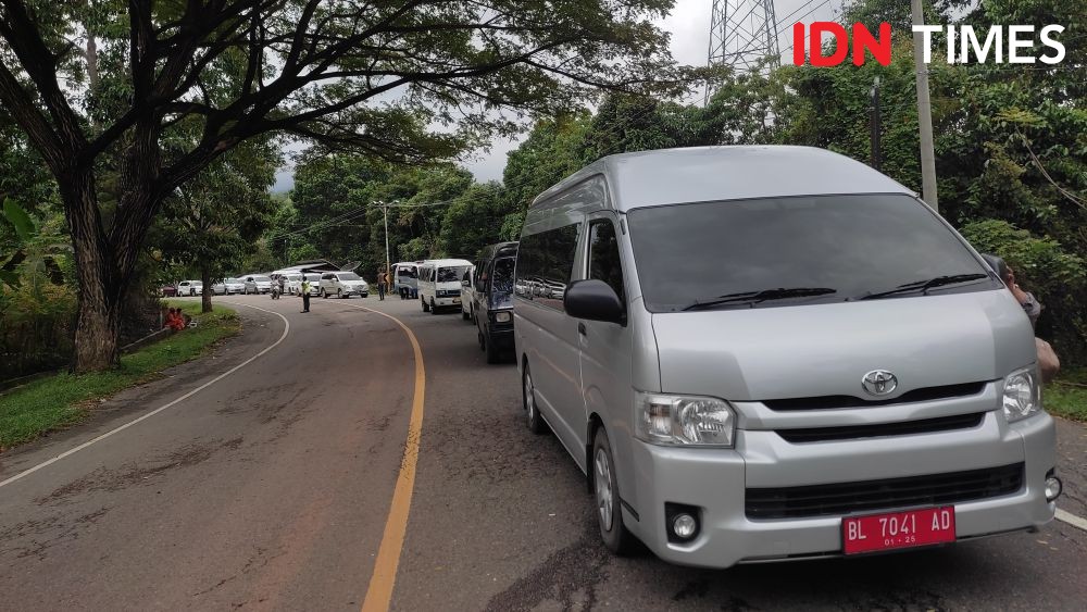 Jalan Lintas Nasional Banda Aceh-Medan Kilometer 81 Longsor